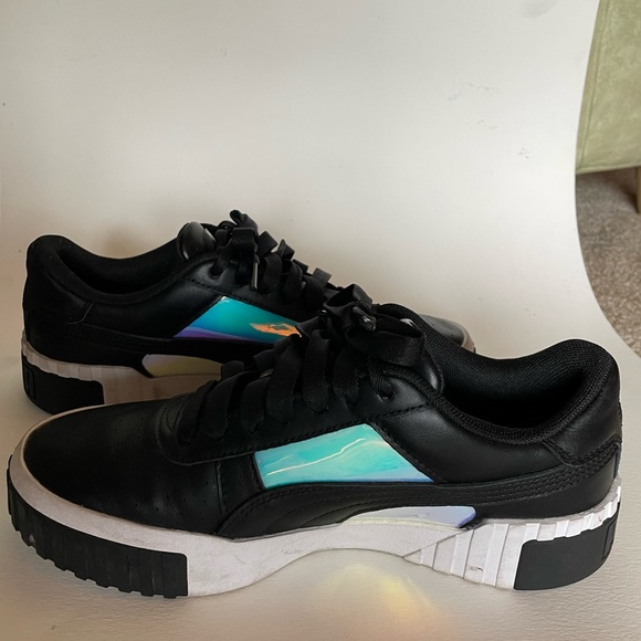 Puma Cali Glow tennis shoes! Women’s size 7. - Picture 4 of 8